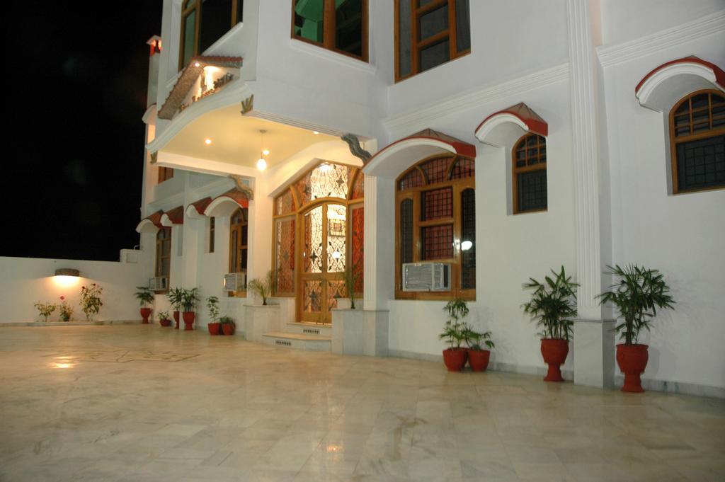 Hotel Ishan Villa أمريتسار المظهر الخارجي الصورة